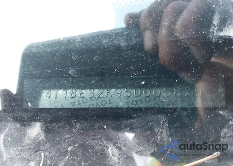 2005 Toyota Camry Le from USA, damaged, VIN 4T1BE32K95U005879